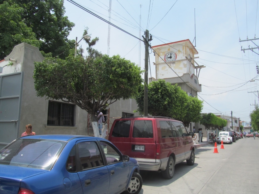 El director que más gana en Zacatepec sólo tiene primaria