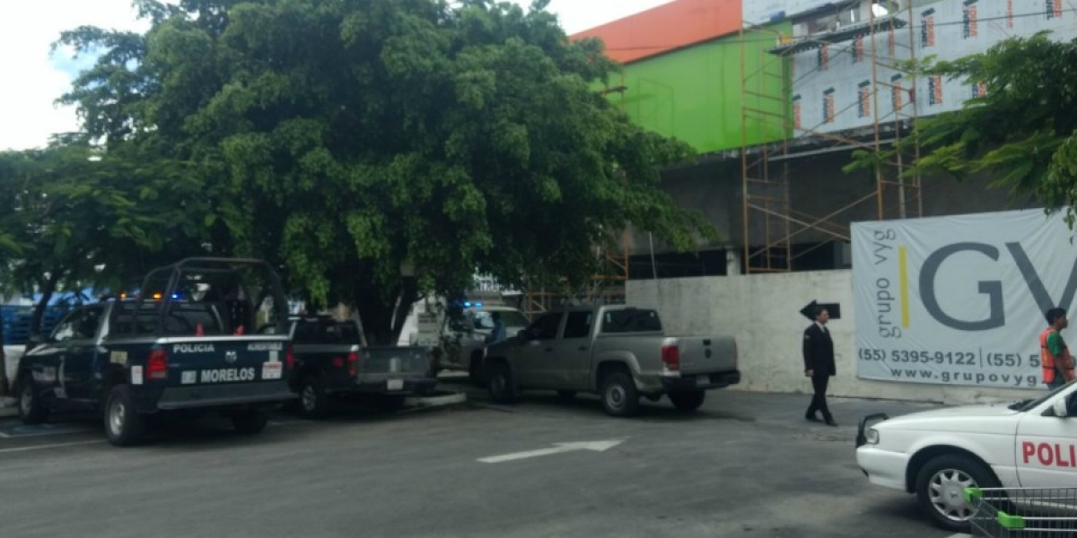 Fallece hombre tras caerle montacargas