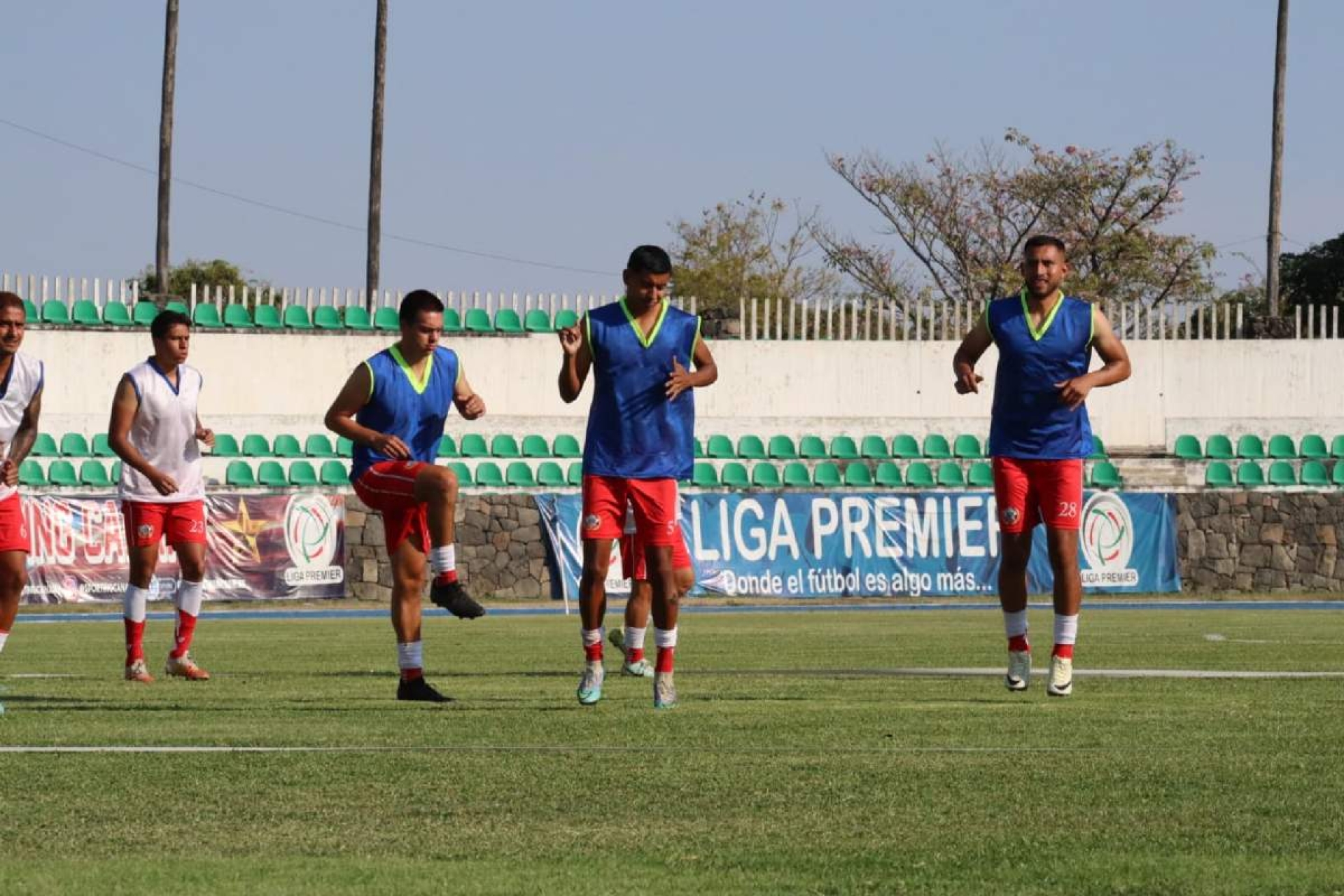 Sporting Canamy sigue en el fondo de la tabla
