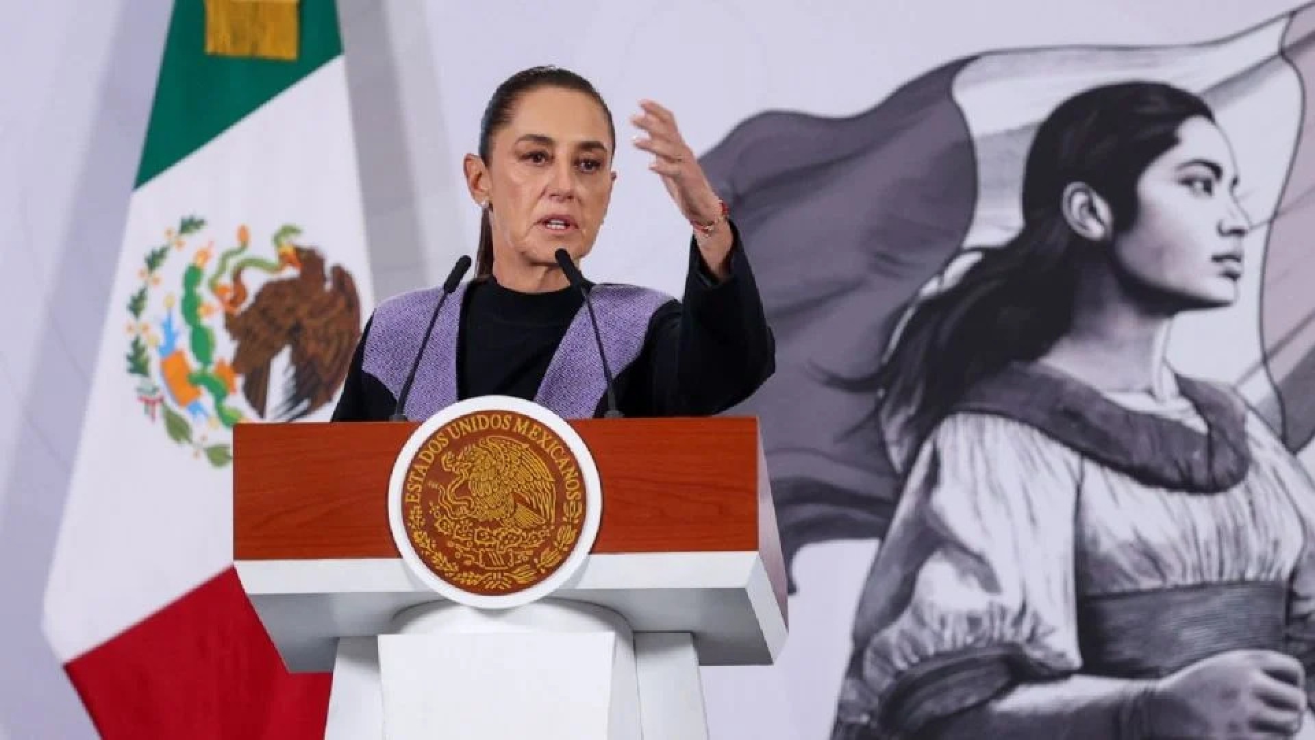Sheinbaum critica a senadores por rechazar revocación de mandato