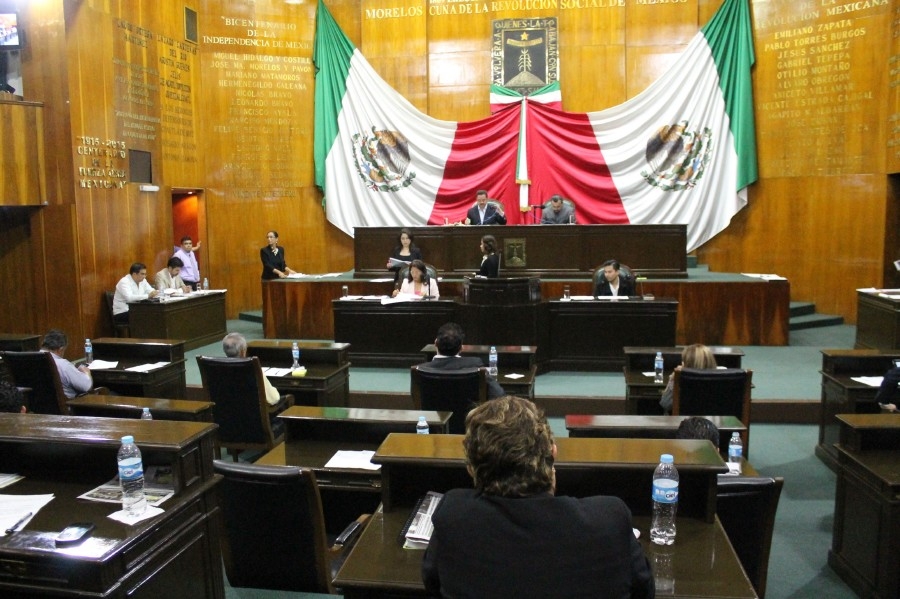 Frenan más de cien retiros fraudulentos