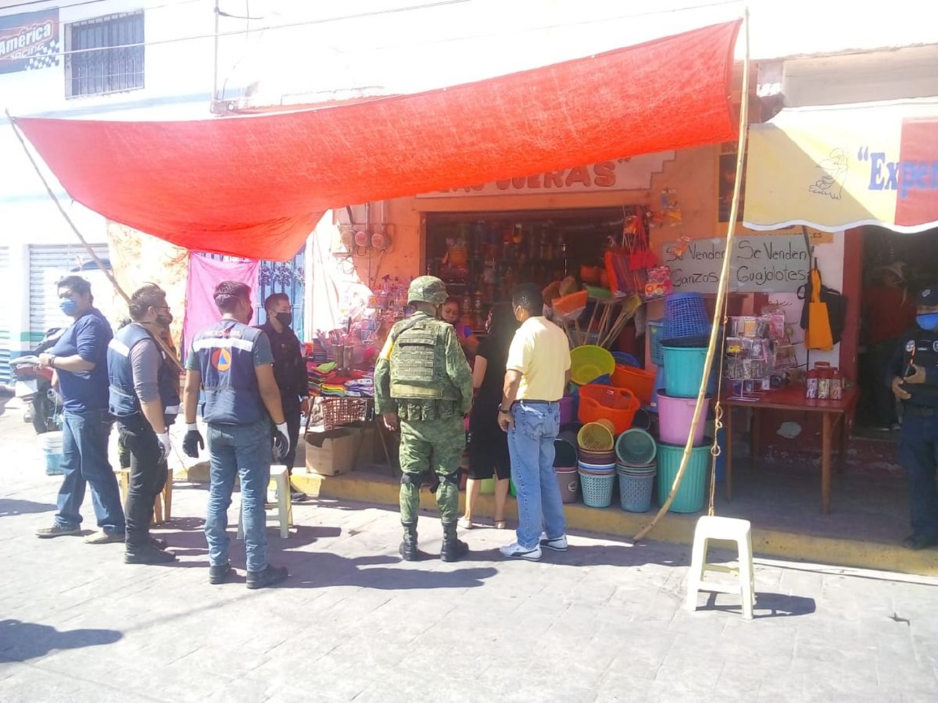 En comercios “esenciales” de Miacatlán no acatan medidas sanitarias