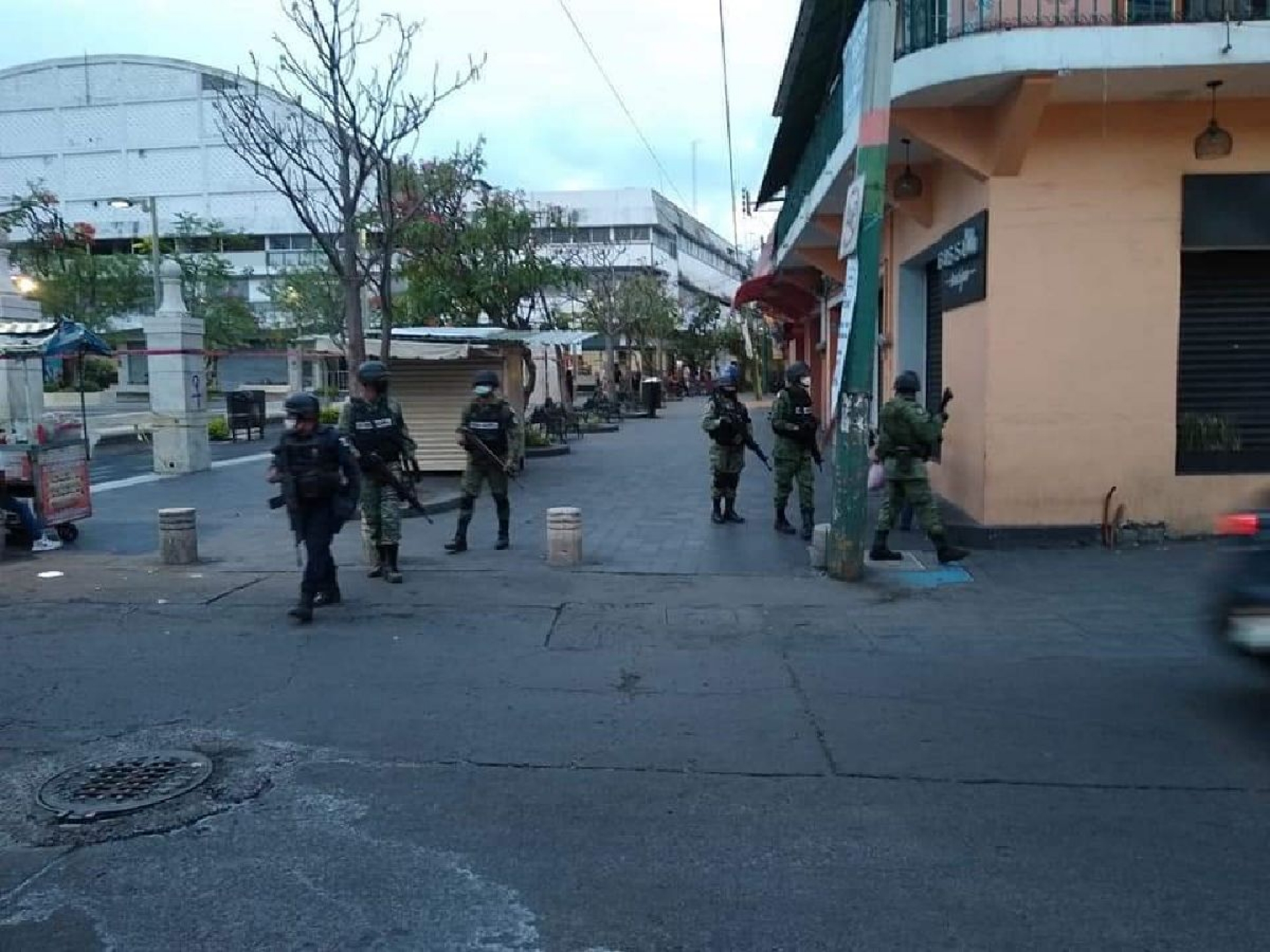 Patrullan calles de Cuautla para verificar que cumplan medidas sanitarias