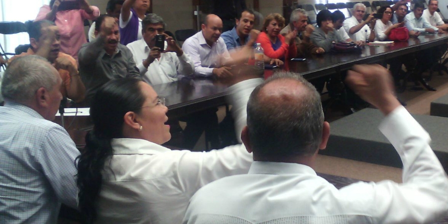Acuerdan SNTE y gobierno pagar el aguinaldo a homologados en enero