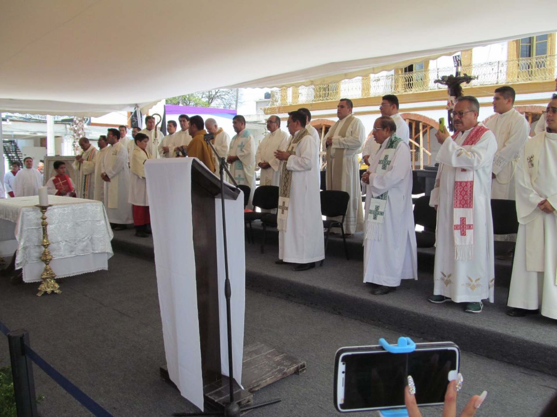 “Inconcebible”, que dinero no llegue a los damnificados: obispo
