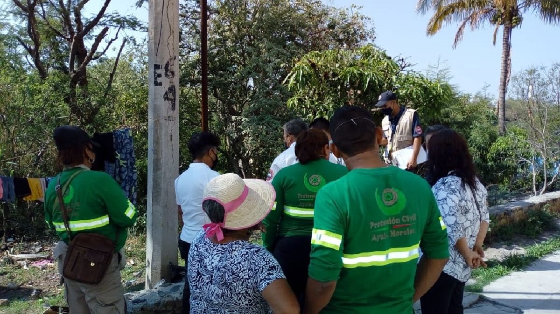 En riesgo, vecinos de la Unidad “10 de Abril” por mal estado de la red eléctrica