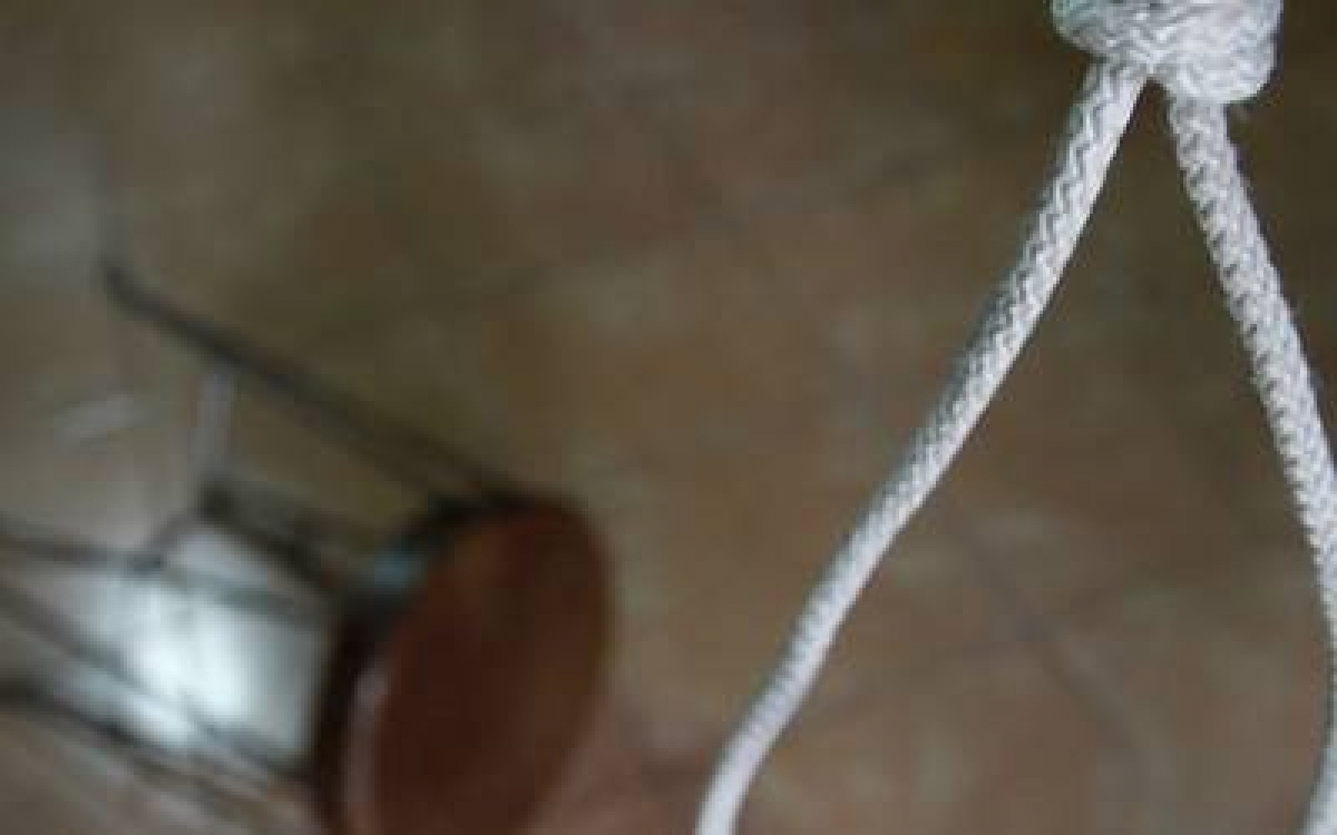 Una mujer se quitó la vida en su casa