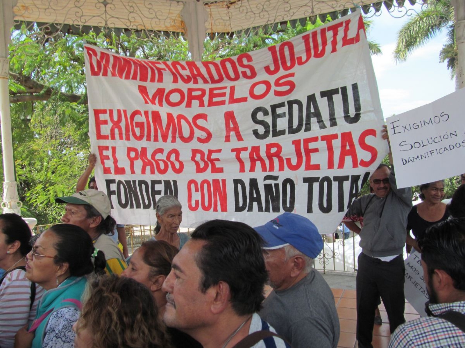 Damnificados de Jojutla protestan porque Sedatu no ha corregido su estatus