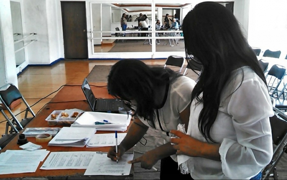 Capacitan a hombres y mujeres para garantizar equidad de género