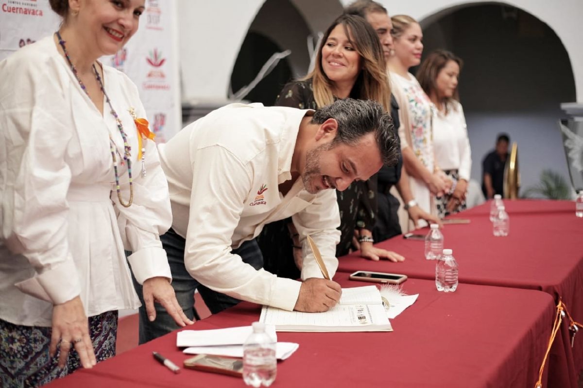 Firma Antonio Villalobos pacto contra violencia hacia las mujeres