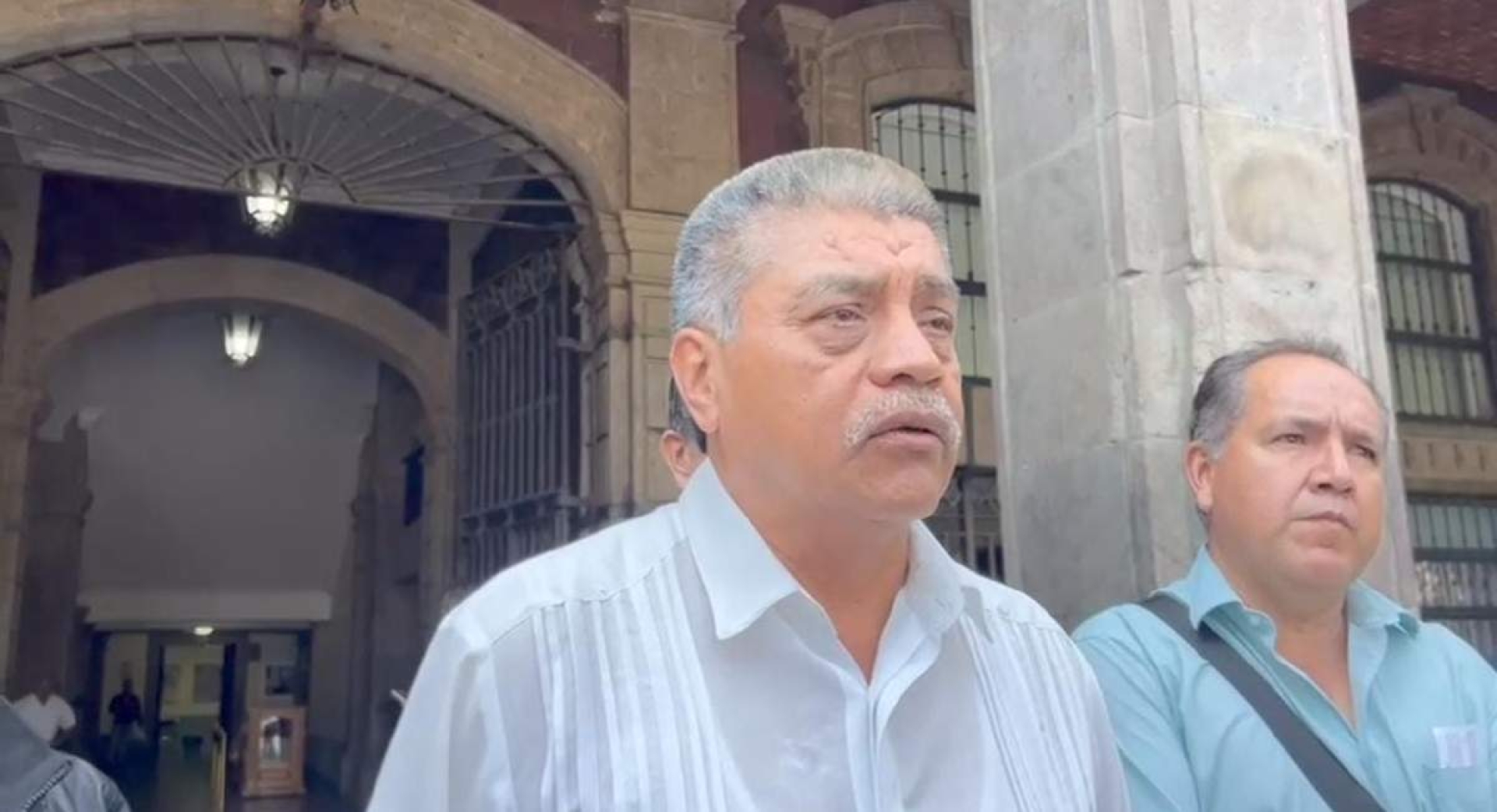 Se suman taxistas a exigencia de incrementar tarifa del pasaje