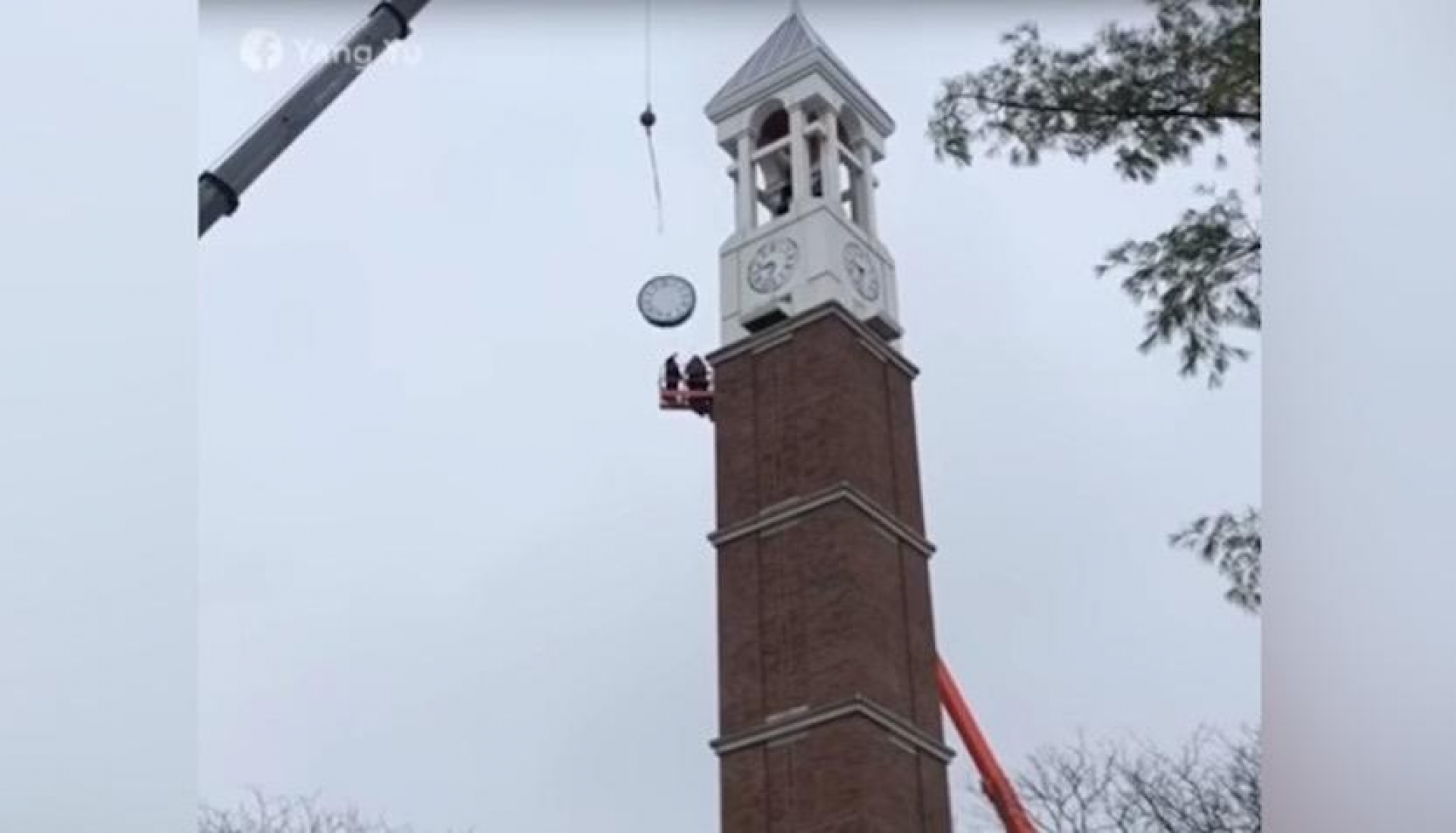 VIDEO: ¡Aguas, con el reloj!