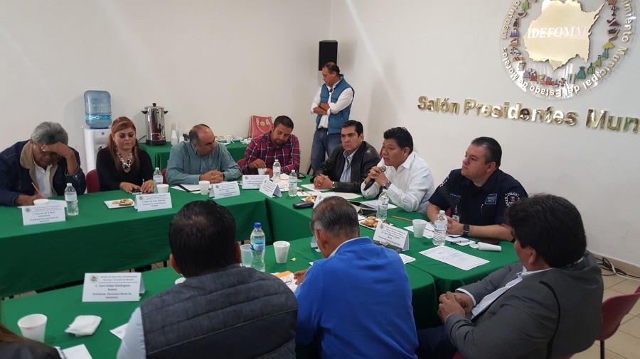 Otro intento para convencer a alcaldes electos de aceptar el Mando Único