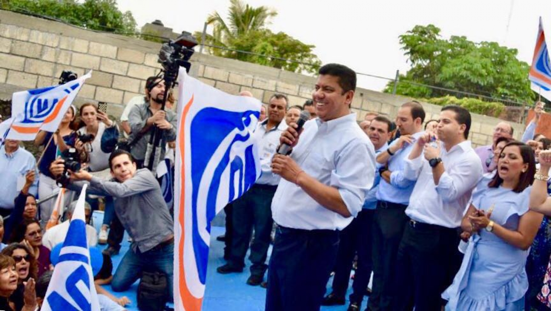 El líder nacional del PAN acude a respaldar a Caballero y a Bolaños