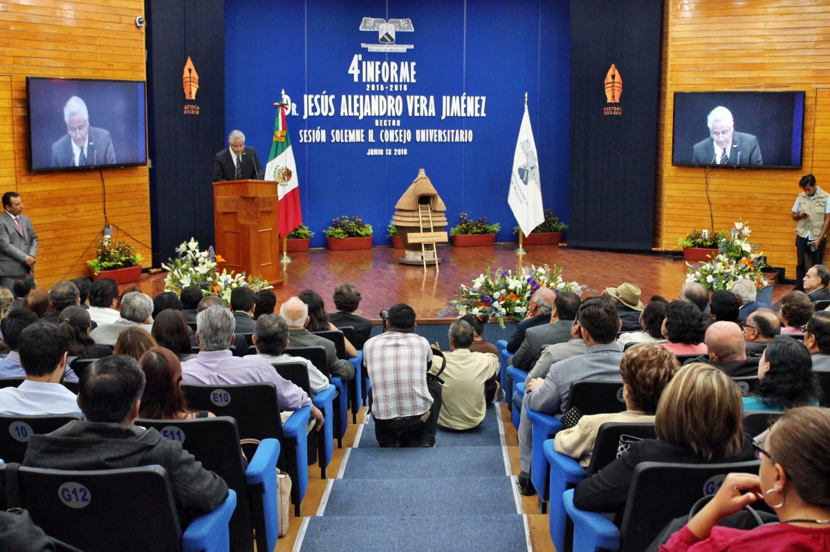 Vera Jiménez reitera apertura de la UAEM a auditorías