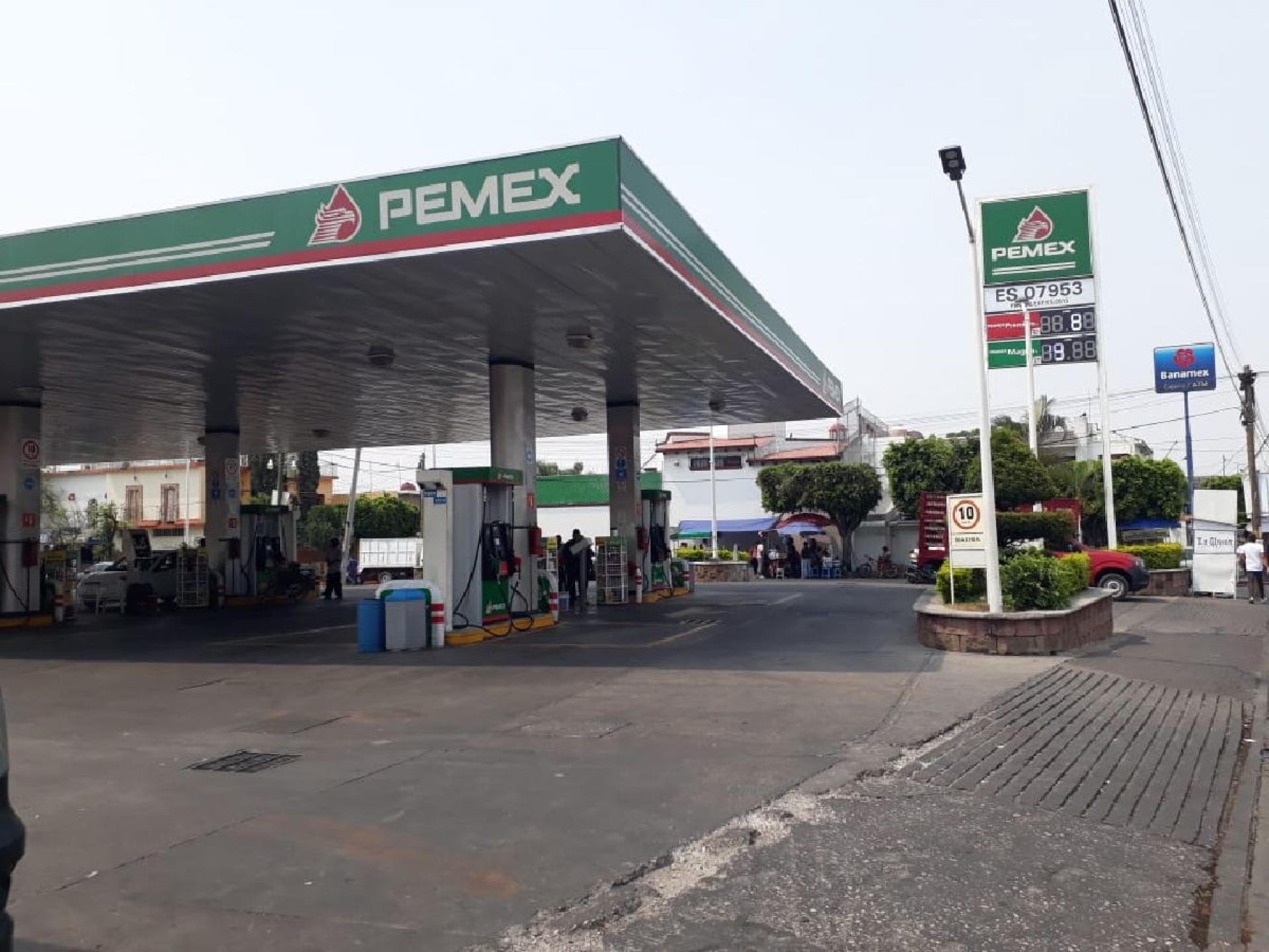 Gasolinera de Cuautla que impidió verificación a la Profeco sigue operando