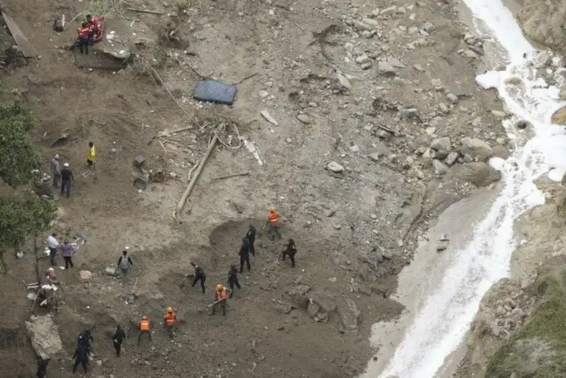 Deslave y lluvias en Guatemala dejan tres muertos