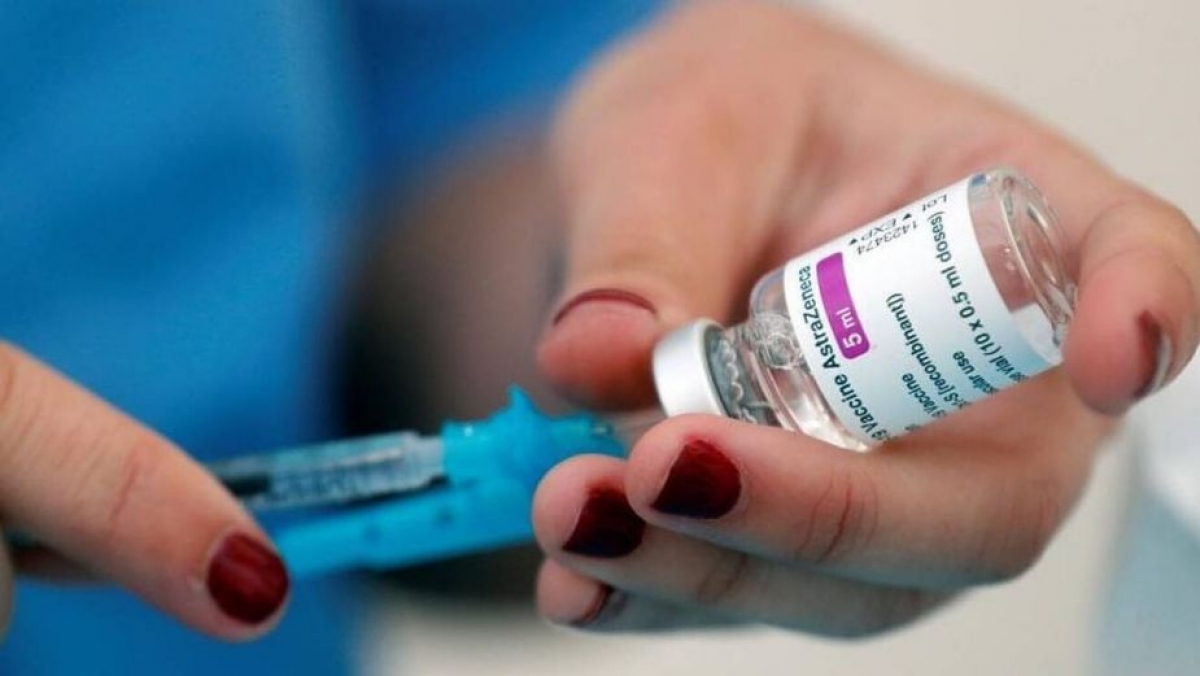 Filipinas suspende uso de vacuna de AstraZeneca
