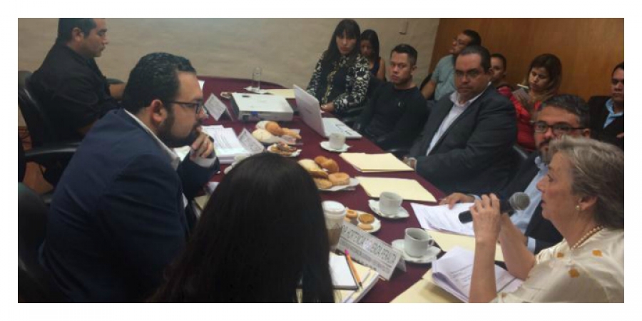 Se reúnen consejeros del Impepac con diputados para solicitar un incremento presupuestal