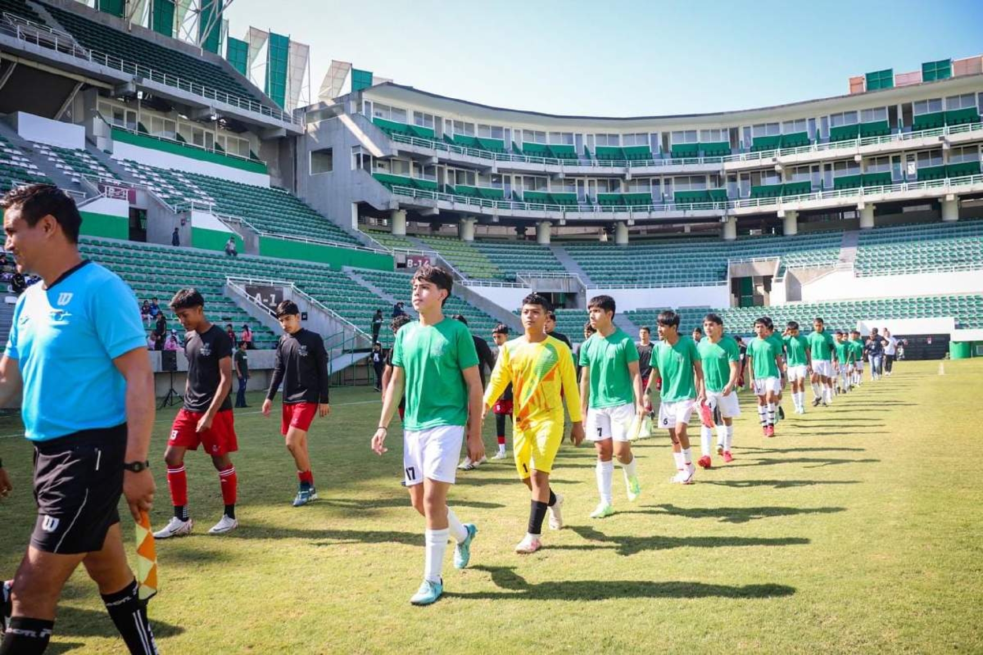 Premia Indem a campeones del torneo de fútbol 'Hay Reta'