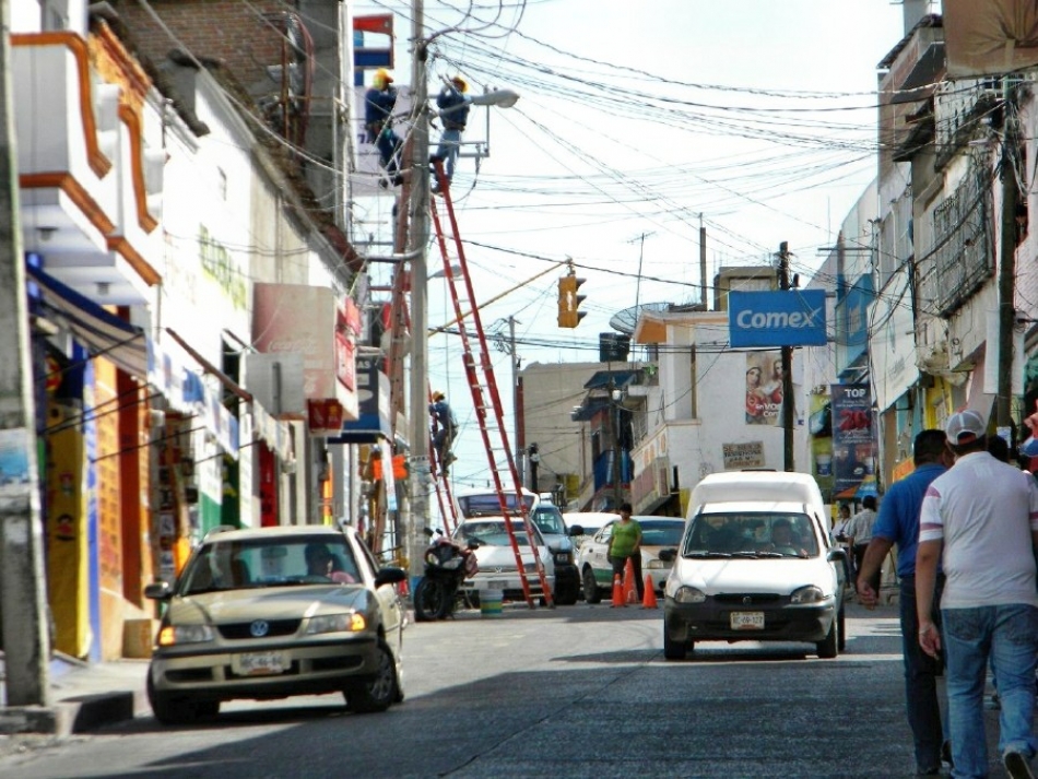 Habitantes de Puente de Ixtla rechazan la privatización del alumbrado público