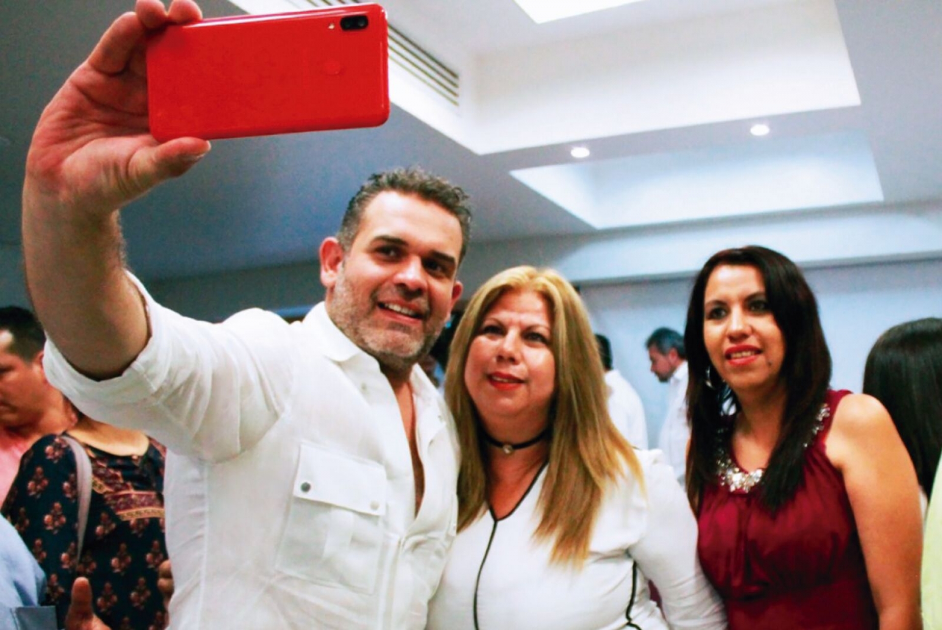 Jorge Argüelles asume dirigencia del PES