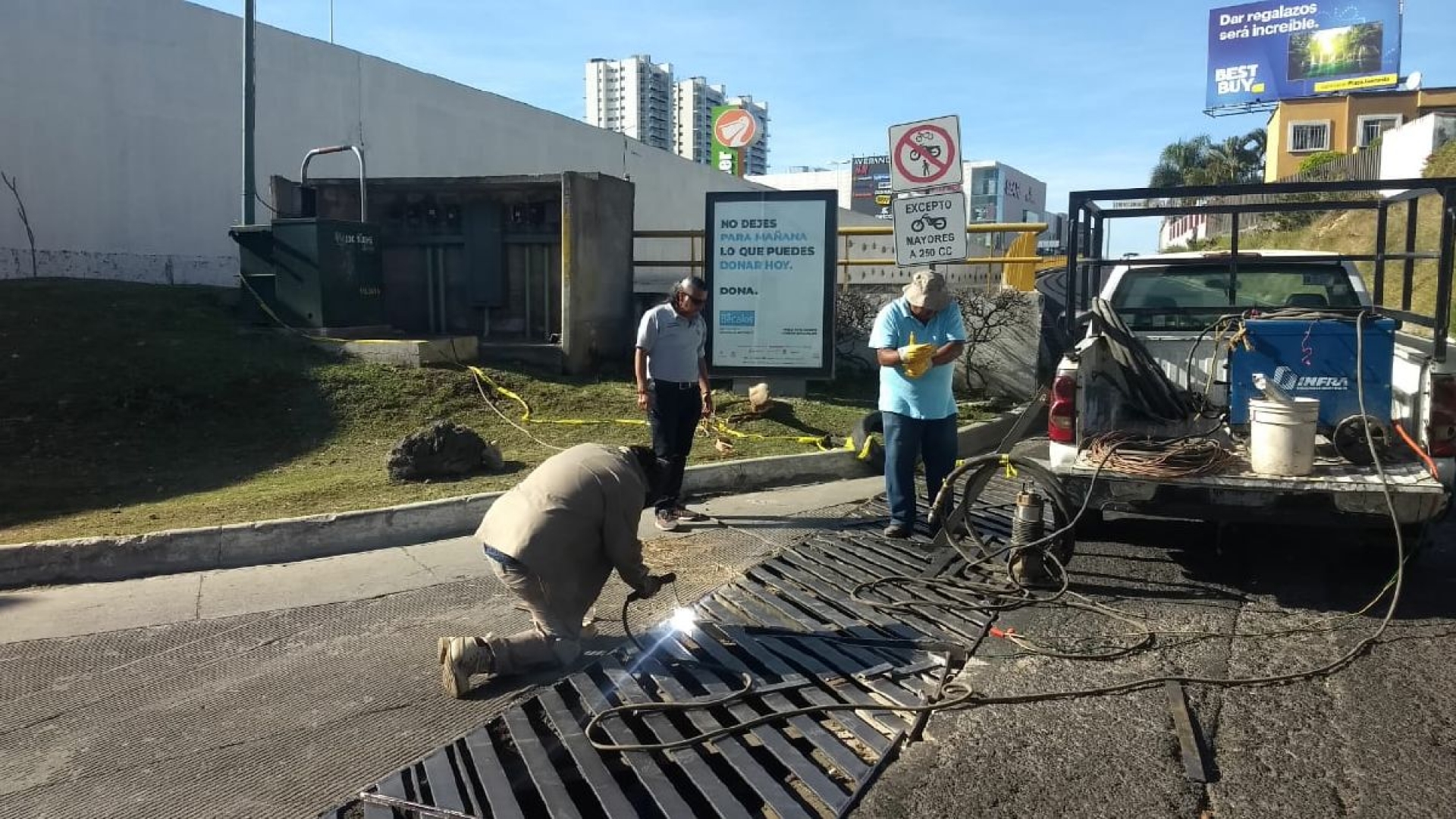 Respuesta inmediata en reparación de vialidades: Mondragón Corrales