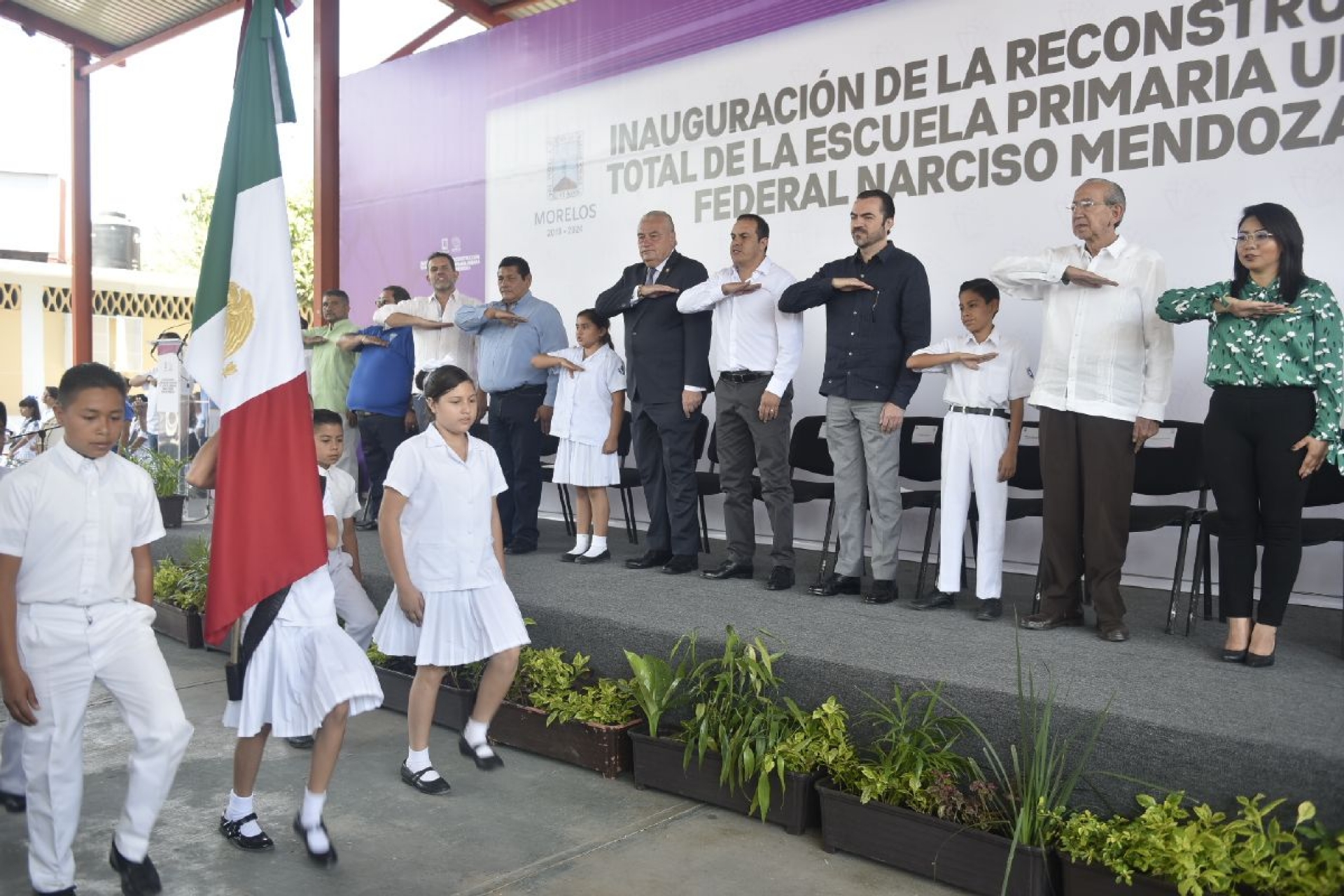 Entrega Cuauhtémoc Blanco nuevas instalaciones en primaria Narciso Mendoza de Cuautla