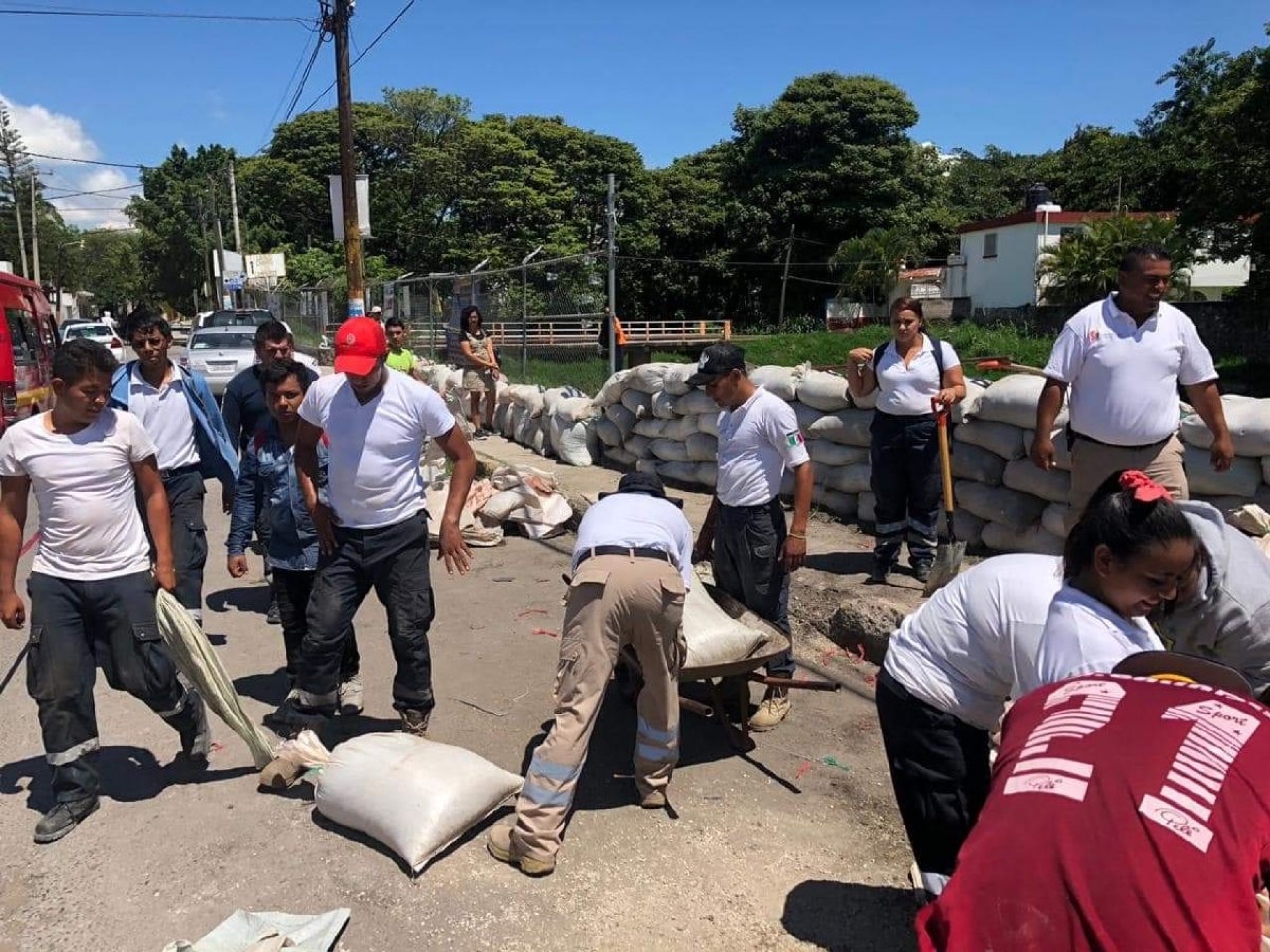 Realizan trabajos preventivos en riberas de ríos y barrancas de Yautepec