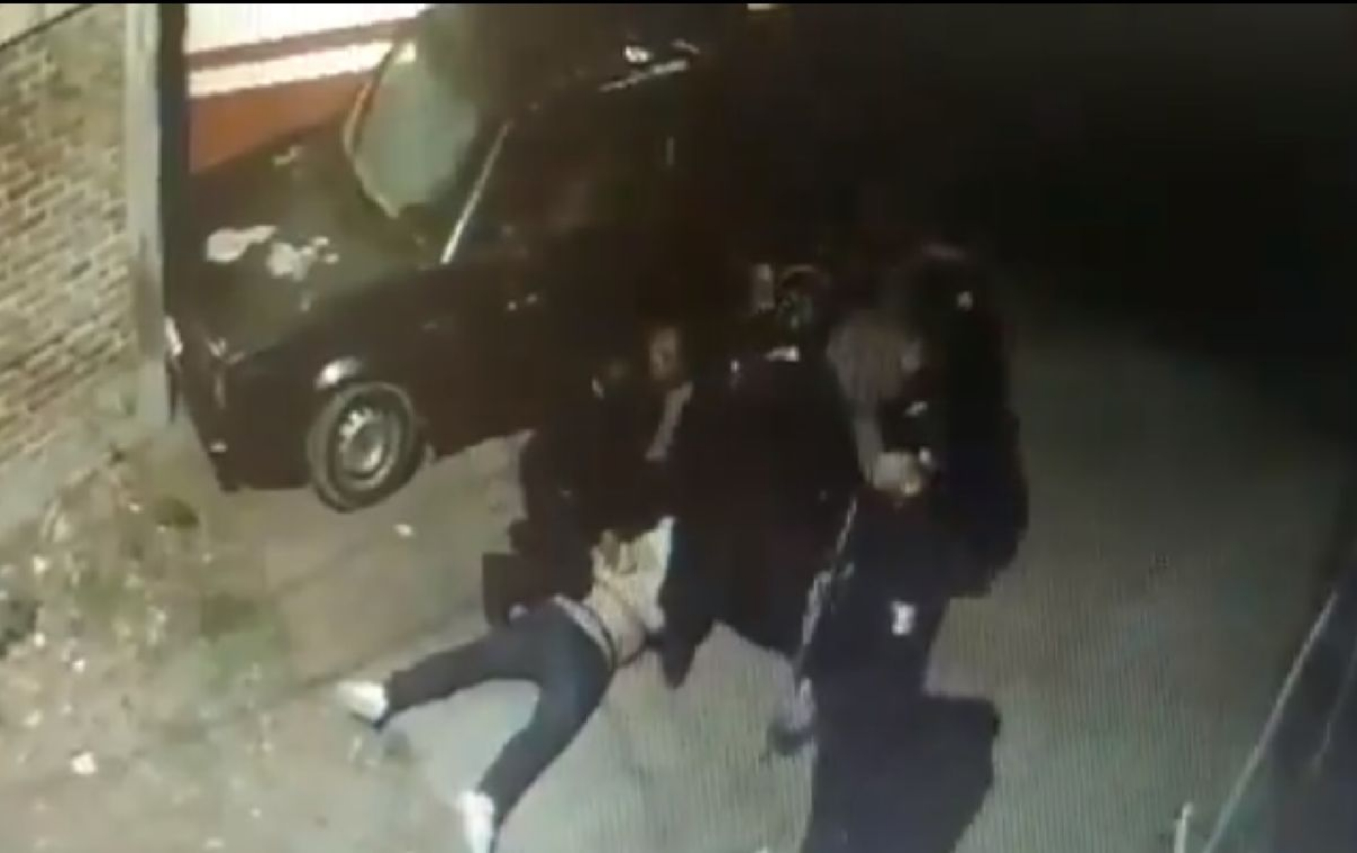 Aprehenden a cinco policías por homicidio