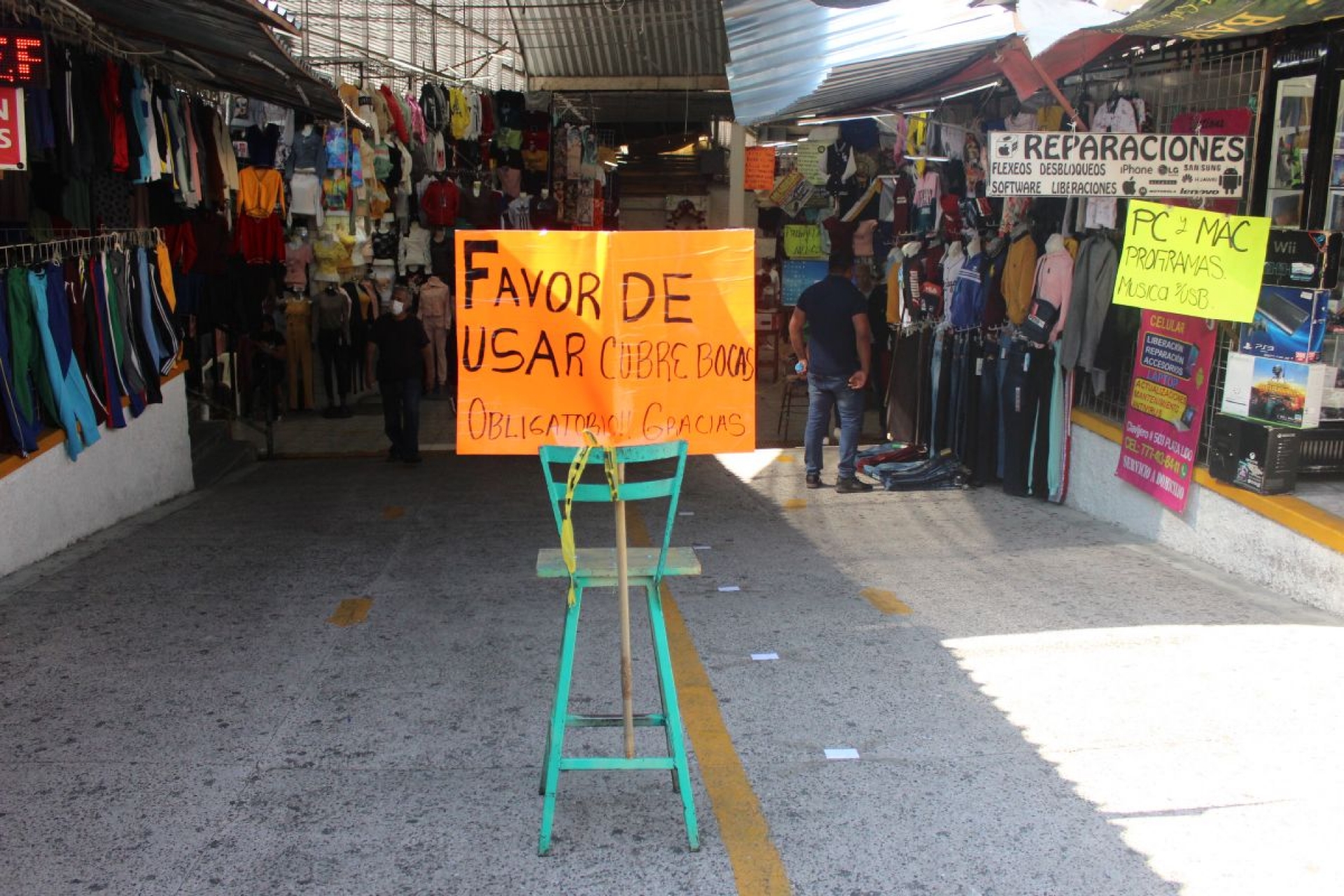Vendedores informales buscan ventas por internet