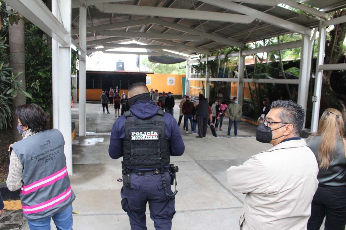 Con una veintena de denuncias y escasas incidencias culminó la jornada electoral