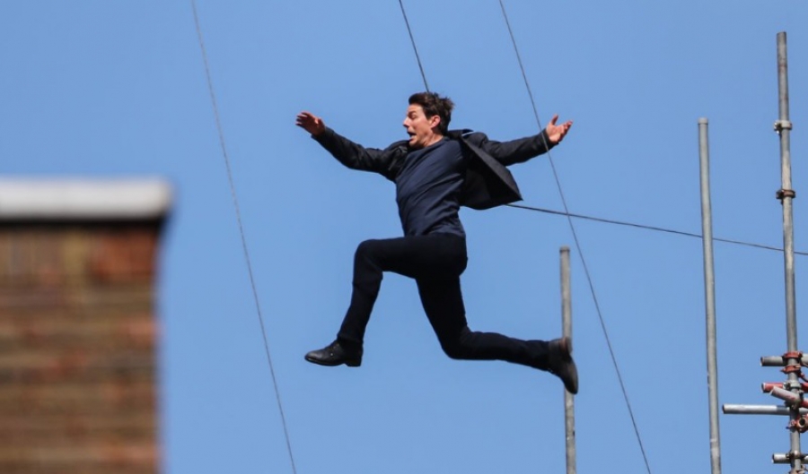 Tom Cruise resulta herido durante escena de ‘Mission Impossible 6’