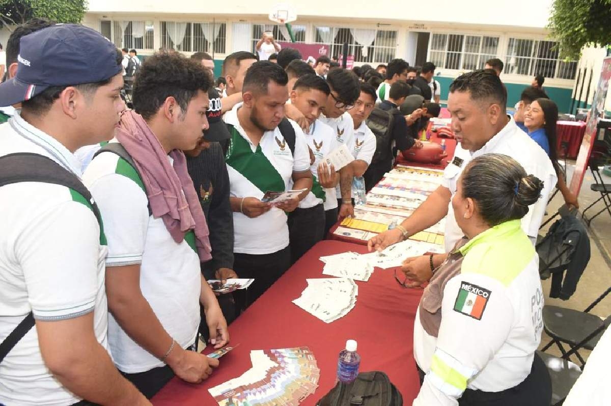 Lleva ayuntamiento de Cuautla servicios a escuelas