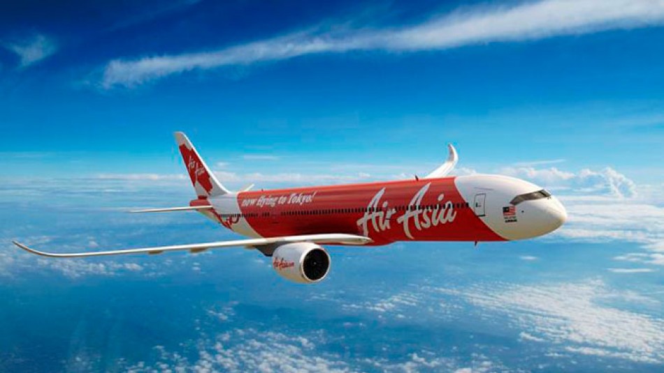 Rescatan cuerpos del vuelo AirAsia QZ8501 en el mar de Java