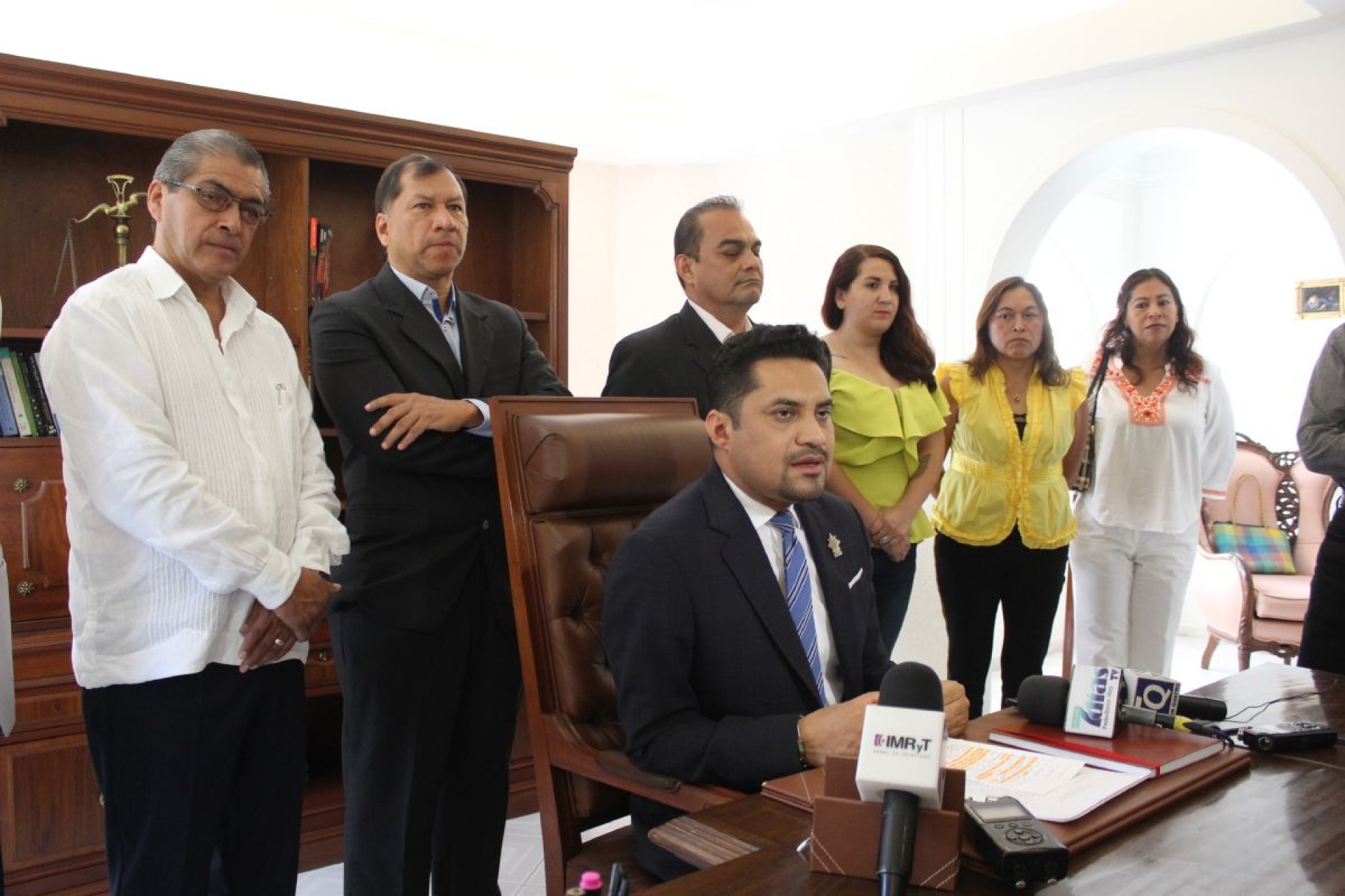 Presidenta de TSJ debe asumir consecuencias de errores: abogado