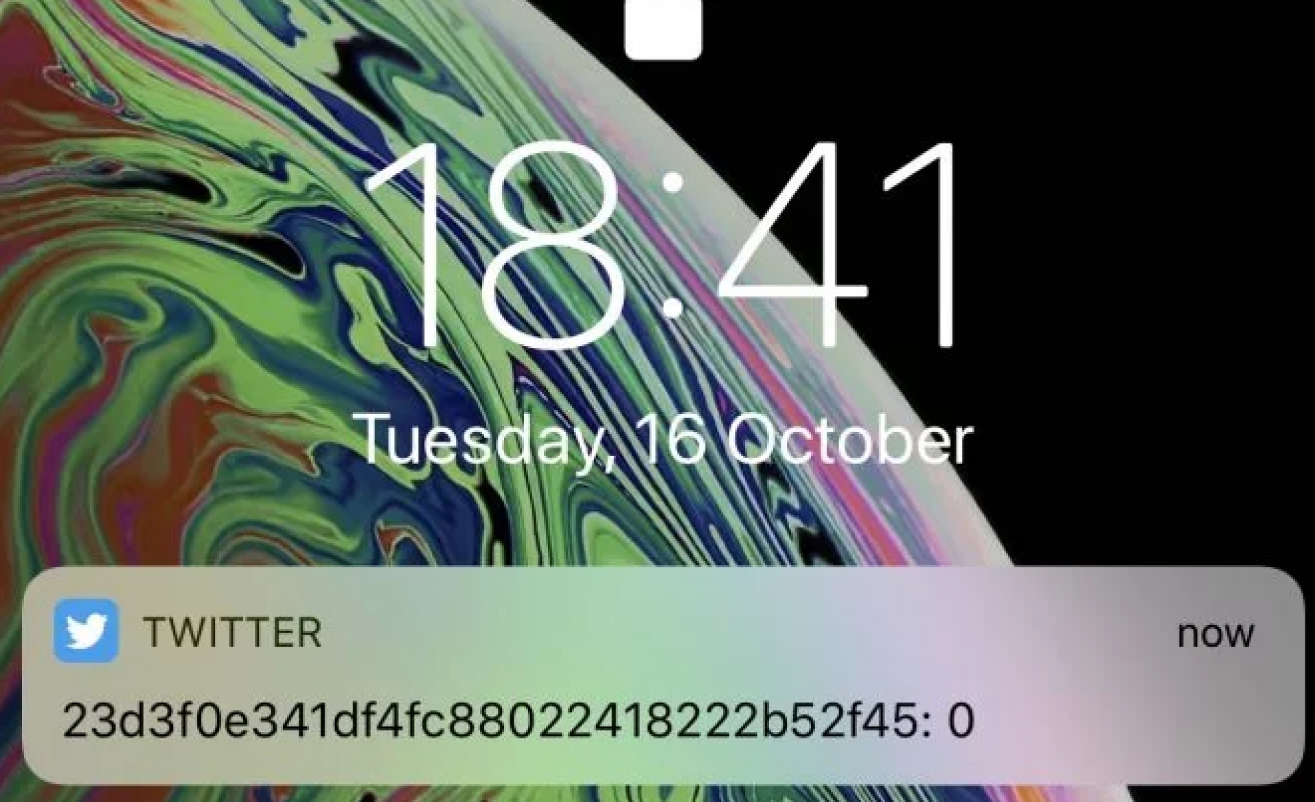 Twitter está enviando notificaciones con números y letras al azar y nadie entiende por qué