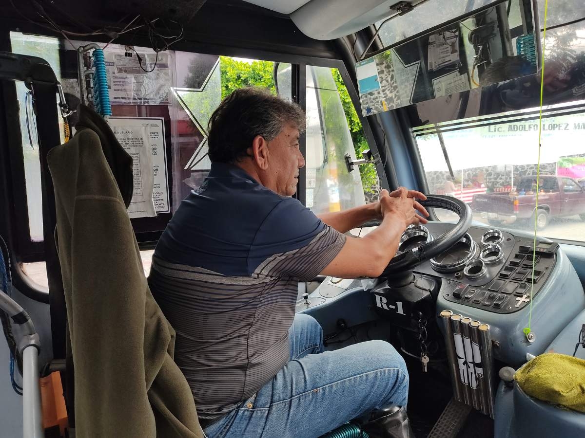 Dormía en el camarote del autobús