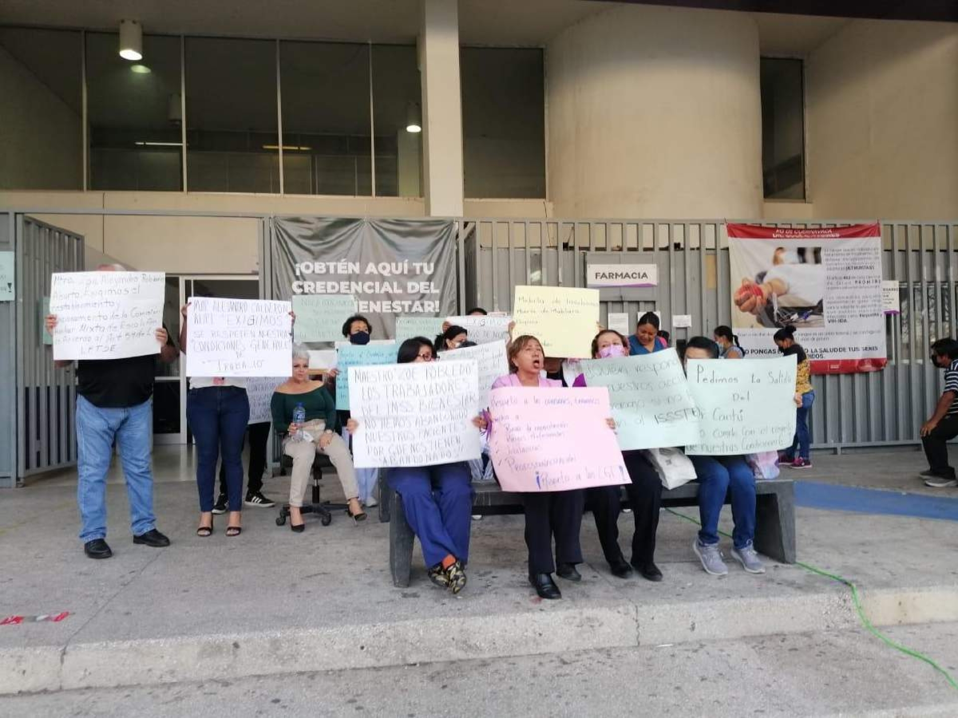 Trabajadores de Salud amagan con radicalizar sus protestas