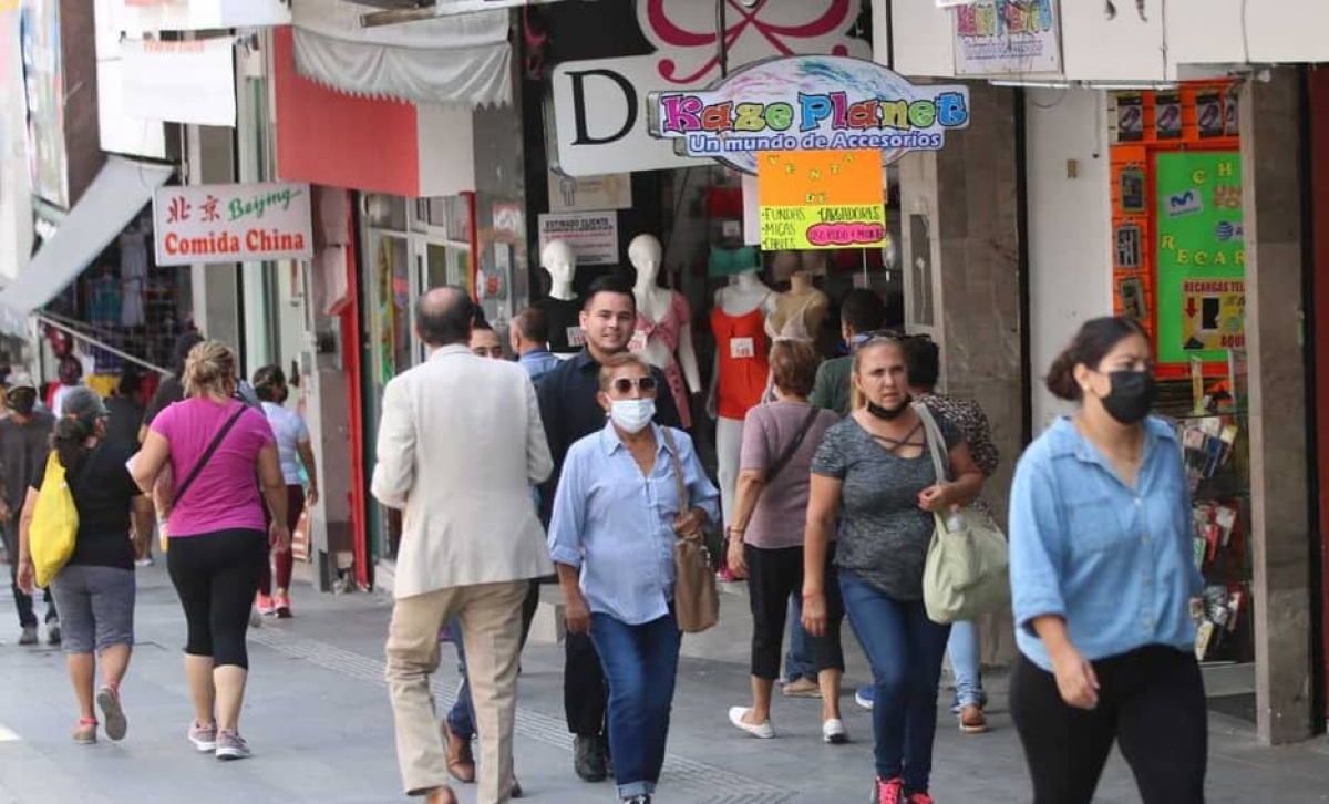 Nuevo León prohíbe conciertos, parques y bares ante tercera ola COVID