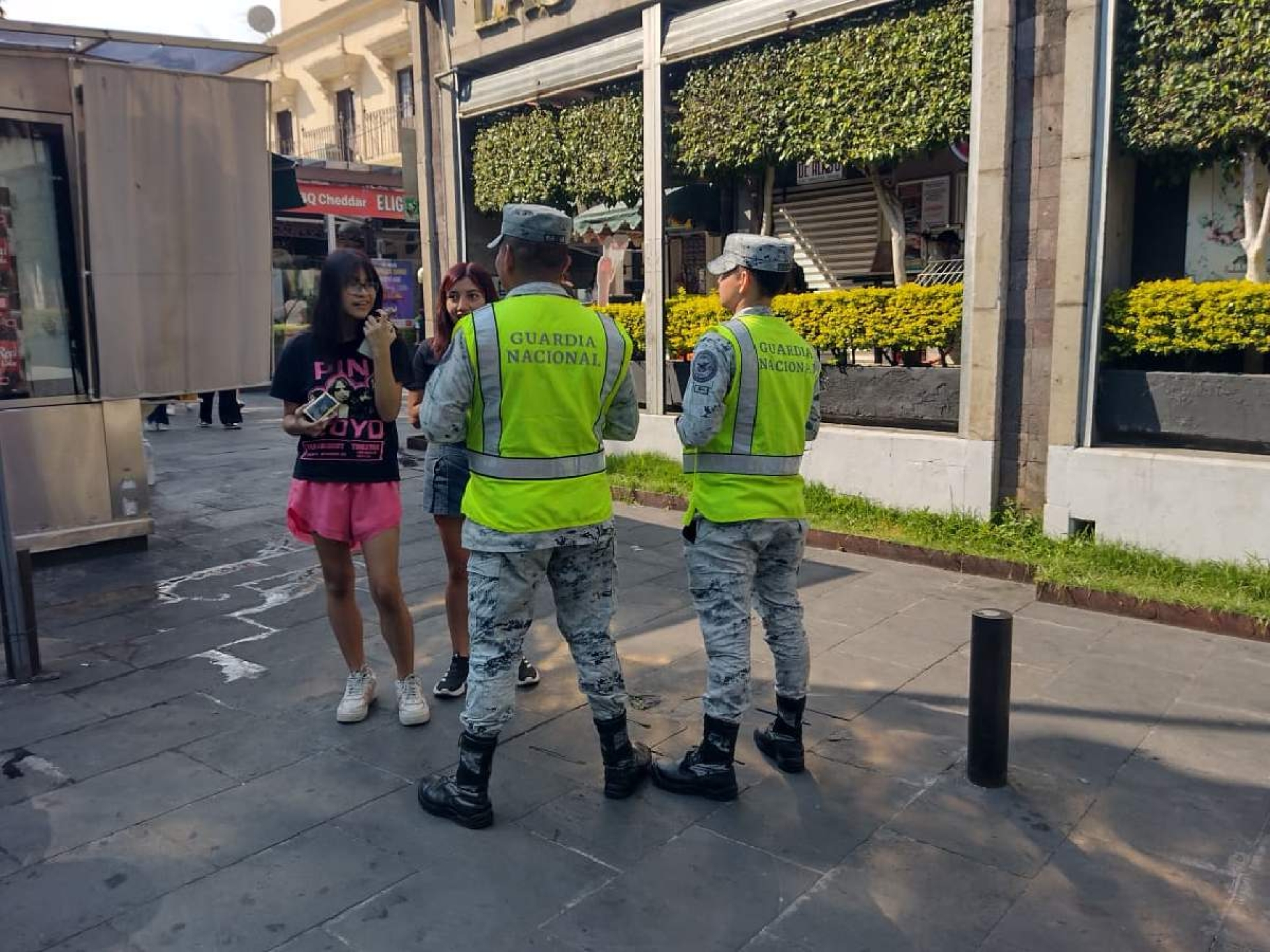 Policías y jueces, menos aceptados
