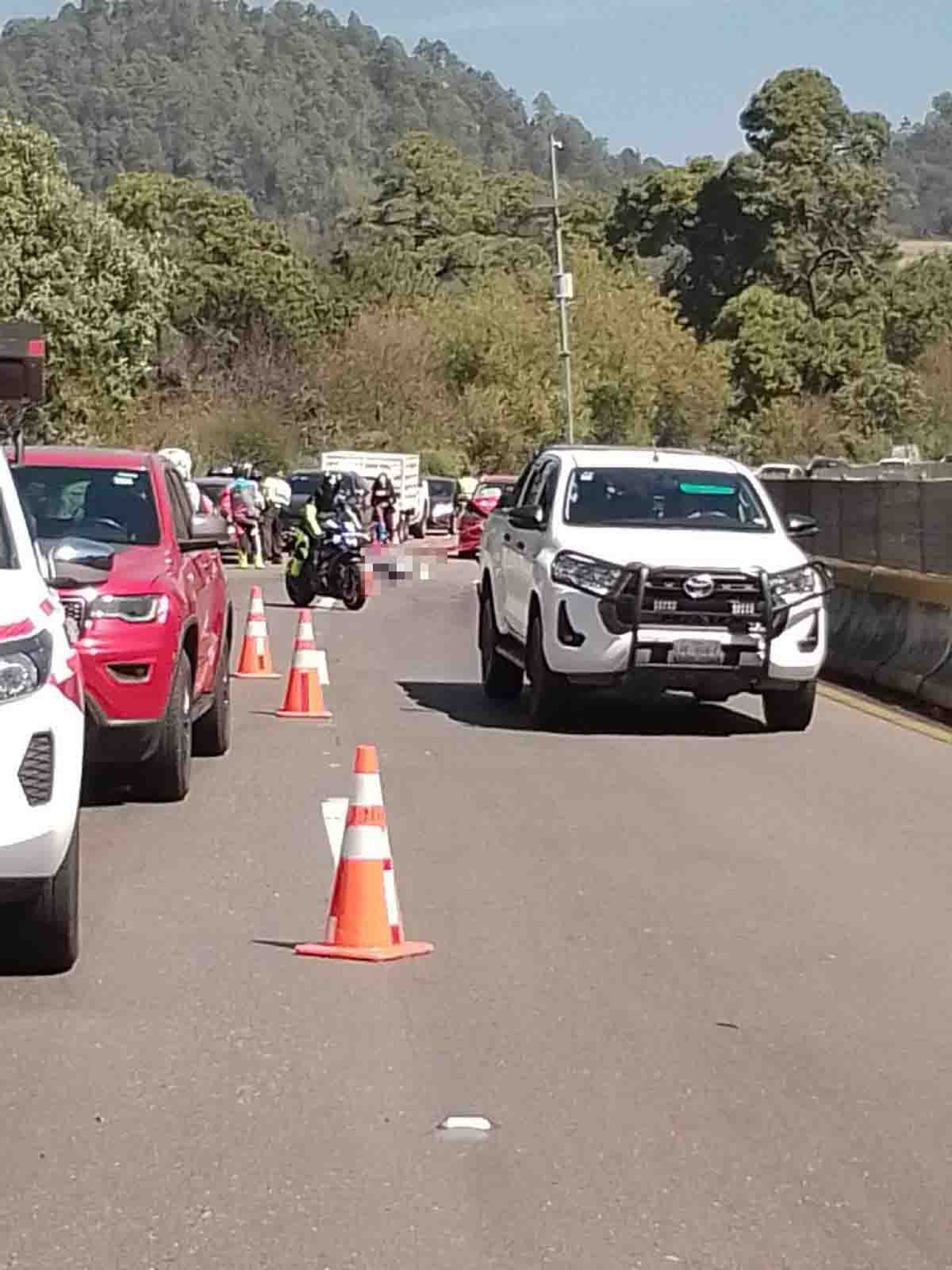 Fallece motociclista al derrapar en Tres Marías