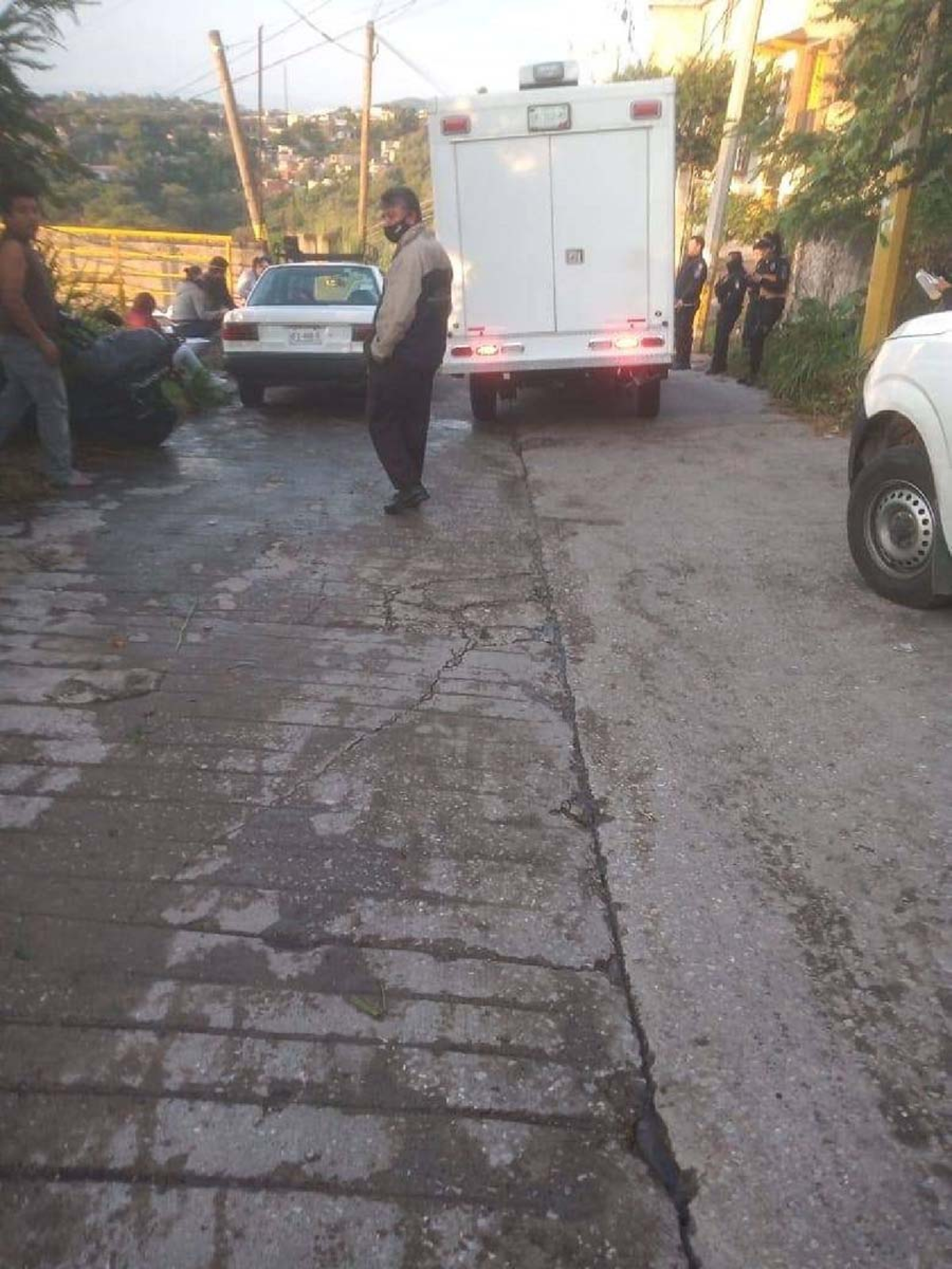 Hallan muerto a un hombre en Lomas de Acatlipa