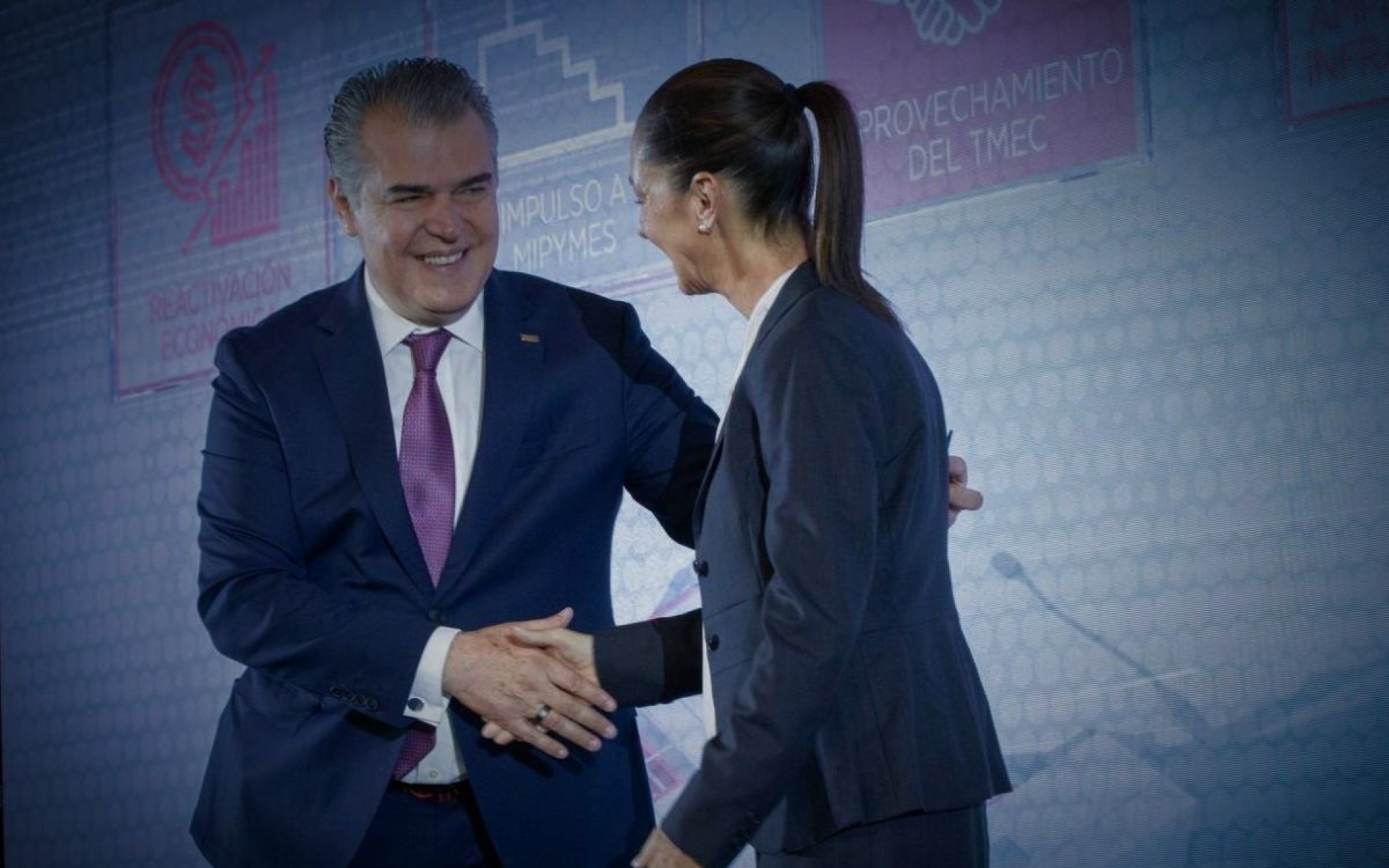Empresarios piden certeza jurídica; Sheinbaum asegura reforma judicial 'sin autoritarismos'