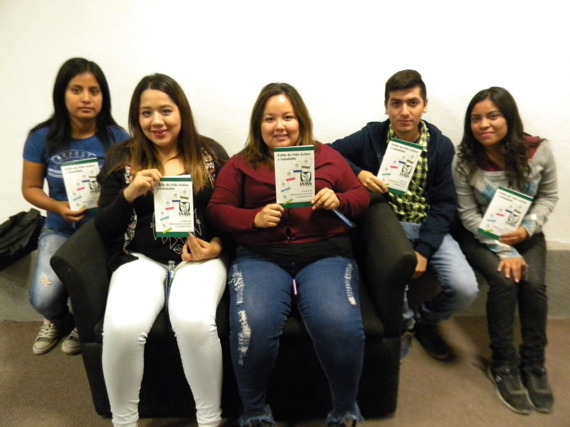 Lleva a cabo el IMSS Morelos Feria de la Salud en la Escuela de Estudios Superiores del Jicarero
