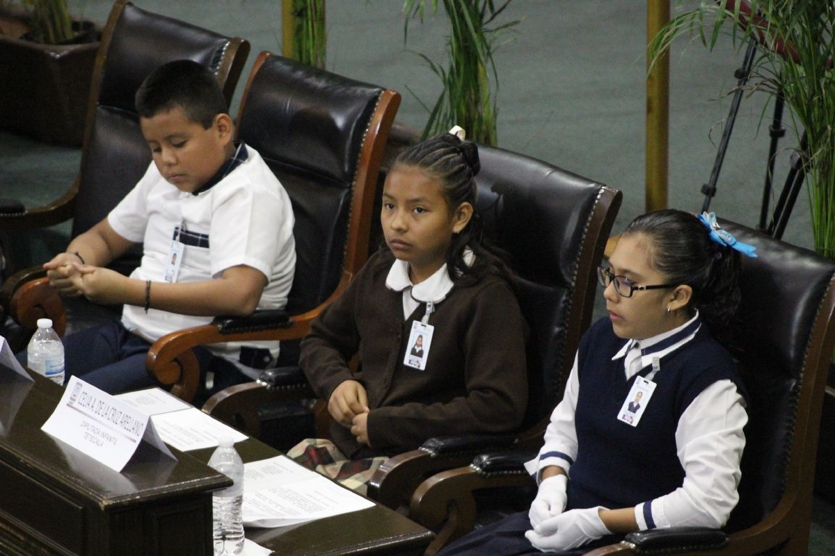 Diputados infantiles lanzaron duras críticas a las autoridades
