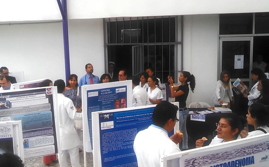 Anuncian programa de certificación de médicos