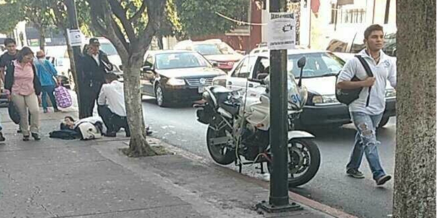 Agente de tránsito se accidenta en la avenida Morelos