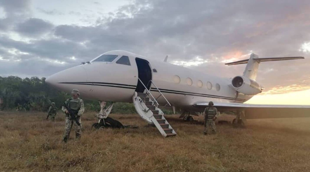 Ejército Mexicano asegura avioneta con droga en Chiapas