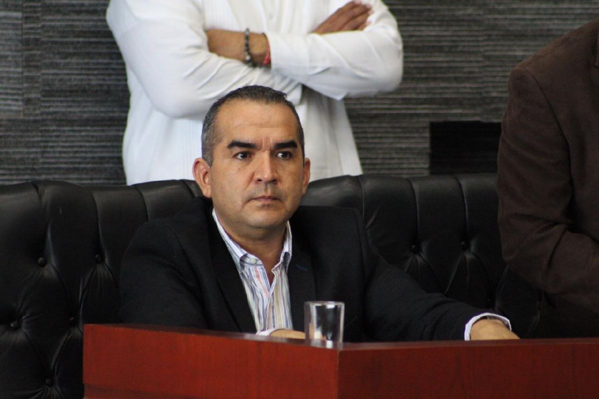 Necesaria, suma de esfuerzos para vencer pandemia: Legislativo